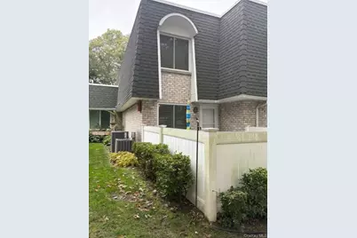 768 Blue Ridge Drive, Medford, NY 11763 - Photo 3