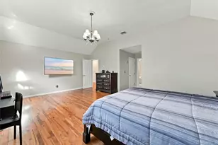 23 Moss Creek Ln, Patchogue, NY 11772 - Photo 19