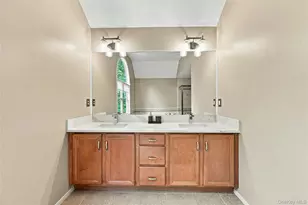 23 Moss Creek Ln, Patchogue, NY 11772 - Photo 21