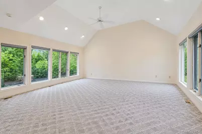 1302 Azure Place, Hewlett, NY 11557 - Photo 21
