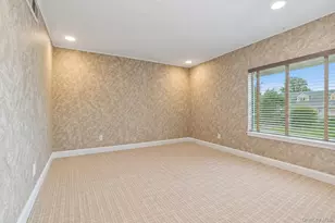 1302 Azure Pl, Hewlett, NY 11557 - Photo 23