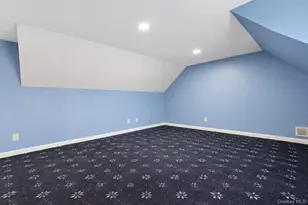1302 Azure Pl, Hewlett, NY 11557 - Photo 15