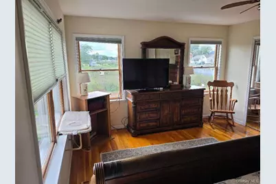 20 James Road, Amityville, NY 11701 - Photo 15