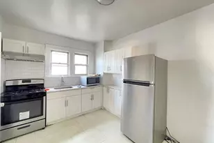 27-37 Curtis St, East Elmhurst, NY 11369 - Photo 3
