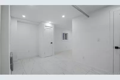 4135 Murdock Avenue, Bronx, NY 10466 - Photo 19