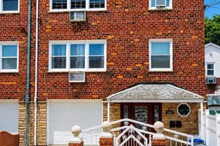 2890 E 195th St, Bronx, NY 10461 - Photo 1