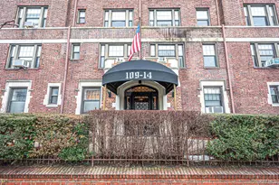 109-14 Ascan Ave, Forest Hills, NY 11375 - Photo 3