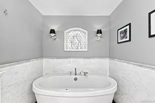606 Fox Hill Dr, Calverton, NY 11933 - Photo 17