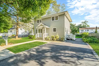 263 Waco Street, Lindenhurst, NY 11757 - Photo 1