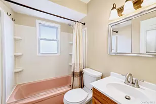 263 Waco St, Lindenhurst, NY 11757 - Photo 31