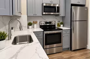 25 Marconi Pl, Brooklyn, NY 11233 - Photo 7