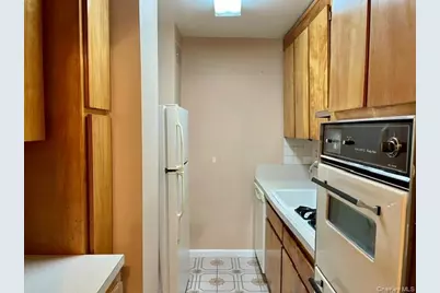 52-30 39 Drive #3J, Woodside, NY 11377 - Photo 5