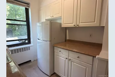 23 Schenck Avenue #1AC, Great Neck, NY 11021 - Photo 7