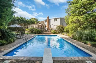 33 McCulloch Dr, Dix Hills, NY 11746 - Photo 45