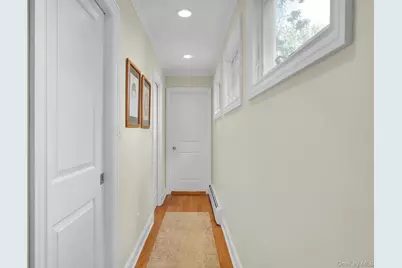 33 McCulloch Drive, Dix Hills, NY 11746 - Photo 29