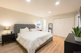 154 E Woodside Ave, Patchogue, NY 11772 - Photo 9