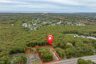 154 E Woodside Ave, Patchogue, NY 11772 - Photo 15