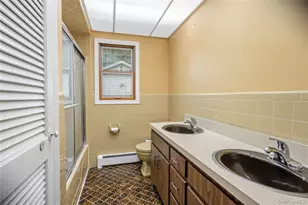 77 E Woodside Ave, Patchogue, NY 11772 - Photo 17