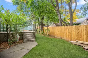 77 E Woodside Ave, Patchogue, NY 11772 - Photo 23