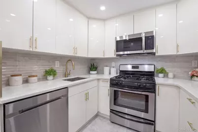 62-48 60th Place #1C, Ridgewood, NY 11385 - Photo 3