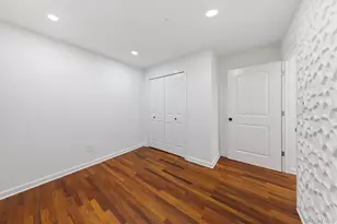62-48 60th Pl, Ridgewood, NY 11385 - Photo 9
