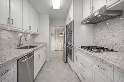 66-36 Yellowstone Blvd #18H, Forest Hills, NY 11375 - Photo 9
