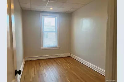 150 Tulip, Floral Park, NY 11001 - Photo 7