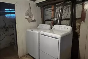 107-50 93rd St, Ozone Park, NY 11417 - Photo 11