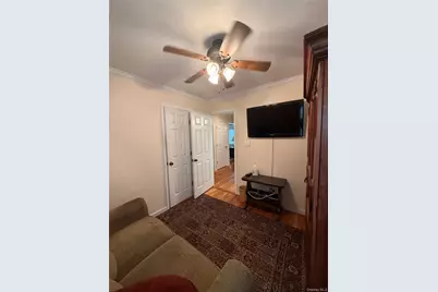 13 Gerald Avenue, Hicksville, NY 11801 - Photo 9