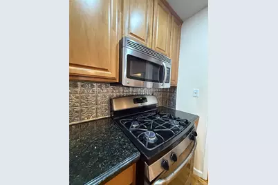13 Gerald Avenue, Hicksville, NY 11801 - Photo 5
