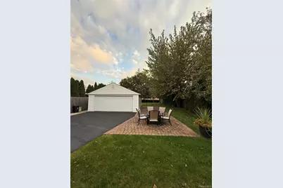 13 Gerald Avenue, Hicksville, NY 11801 - Photo 27