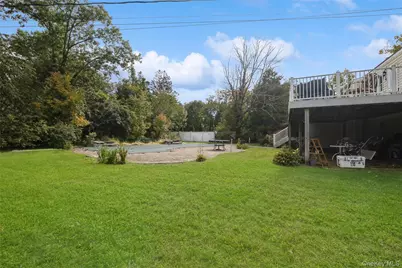 35 Peppermint Road, Commack, NY 11725 - Photo 25