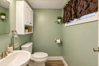 35 Peppermint Road, Commack, NY 11725 - Photo 15