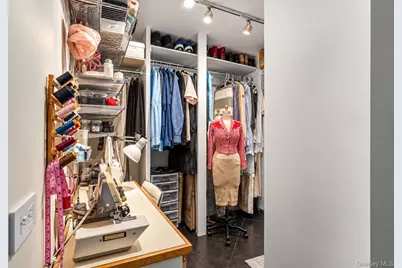 310 E 70th Street #1A, New York, NY 10021 - Photo 13