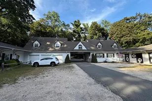 1864 Muttontown, Syosset, NY 11791 - Photo 11