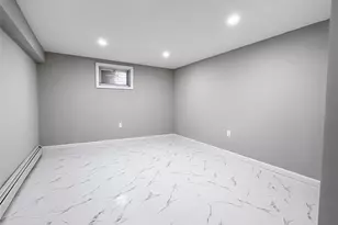 235-15 147th Rd, Rosedale, NY 11422 - Photo 13