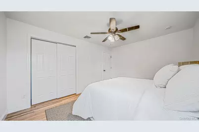 29 Edgewater Avenue, Bayport, NY 11705 - Photo 11