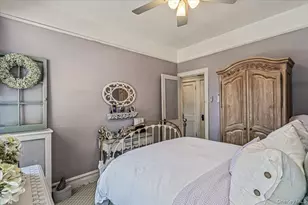 22-12 35th St, Astoria, NY 11105 - Photo 15