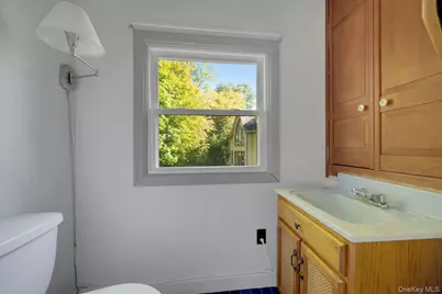 118 Circular Street, Thornwood, NY 10594 - Photo 21