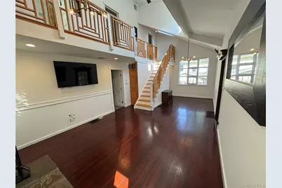 7 Warner Avenue, Roslyn Heights, NY 11577 - Photo 3