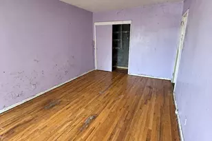 144-10 Gravett Rd, Flushing, NY 11367 - Photo 3