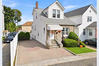 221 Edgewood Avenue, Yonkers, NY 10704 - Photo 3
