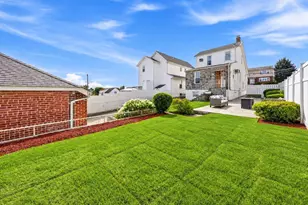 221 Edgewood Ave, Yonkers, NY 10704 - Photo 35