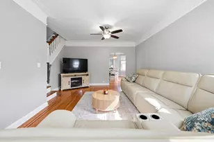 221 Edgewood Ave, Yonkers, NY 10704 - Photo 13
