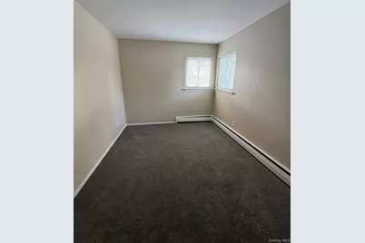 155 Trouville Road, Copiague, NY 11726 - Photo 9