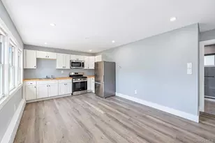 13 Patton St, Brentwood, NY 11717 - Photo 9