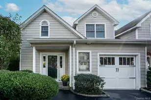 32 Coral Ln, Sayville, NY 11782 - Photo 3