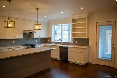 26 Pratt Street, New Rochelle, NY 10801 - Photo 5