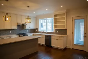 26 Pratt St, New Rochelle, NY 10801 - Photo 5