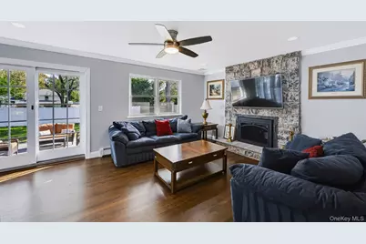 8 Brandon, Commack, NY 11725 - Photo 15